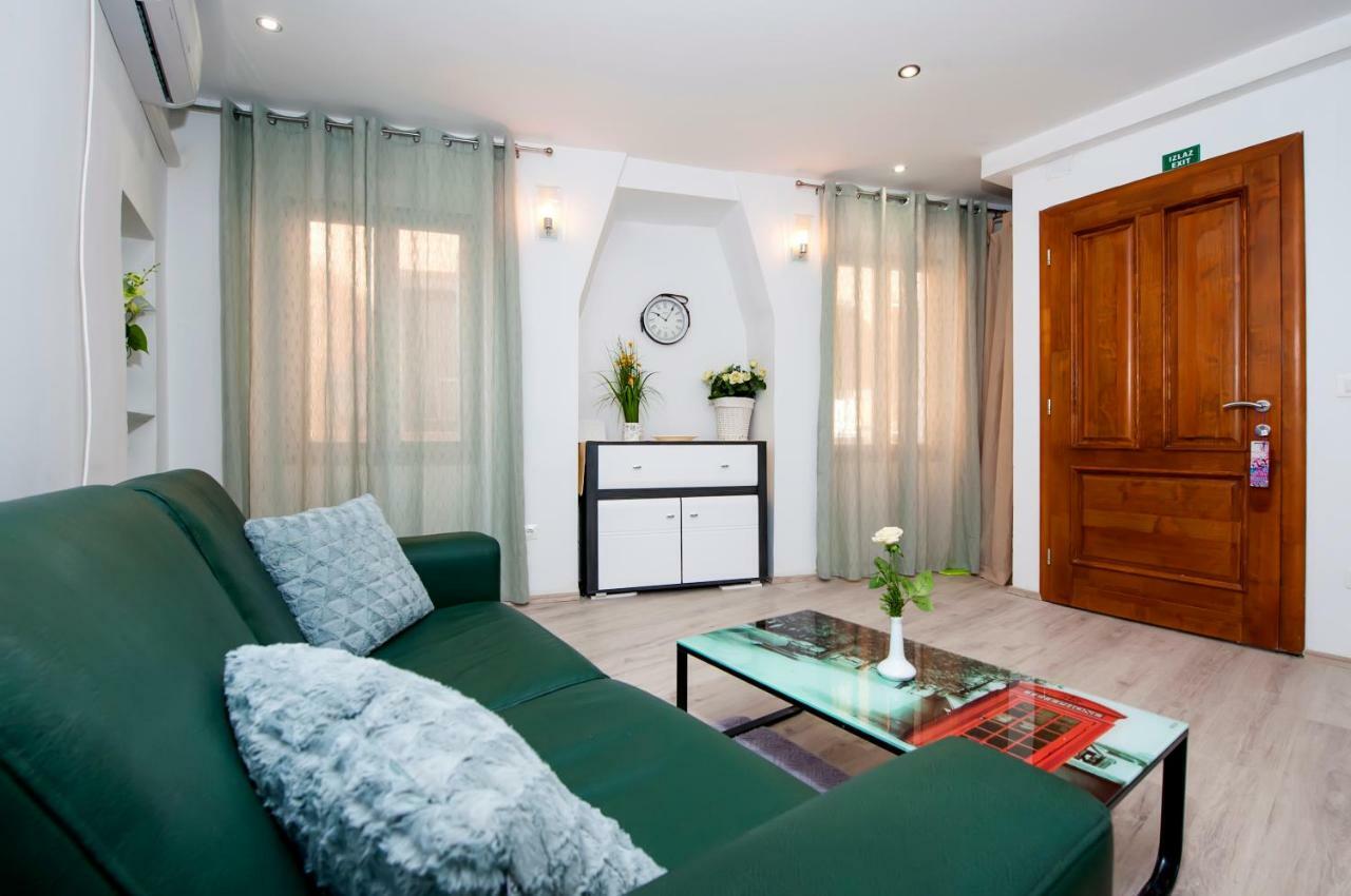 روفينج Studio Apartment Magic المظهر الخارجي الصورة