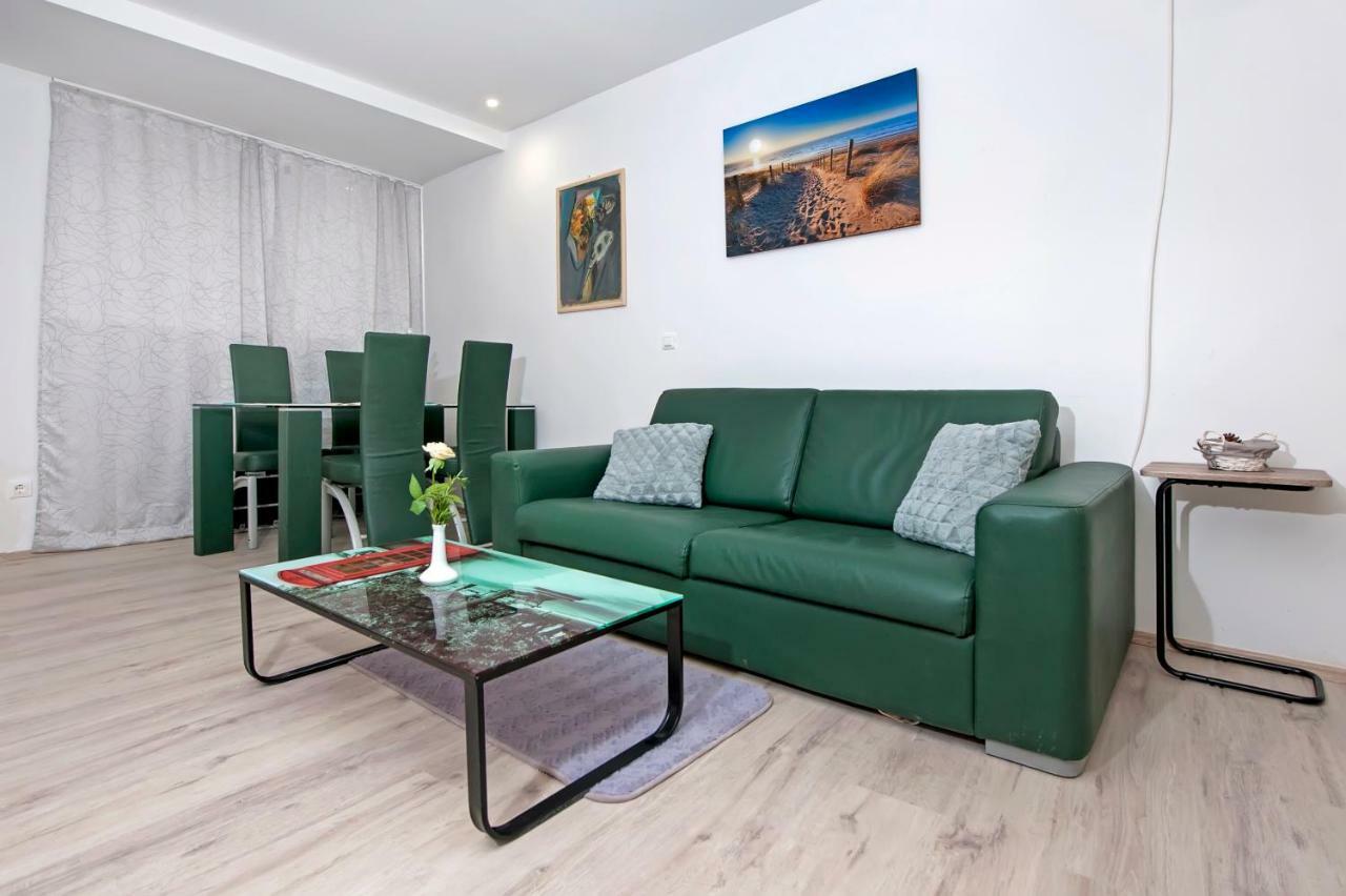 روفينج Studio Apartment Magic المظهر الخارجي الصورة