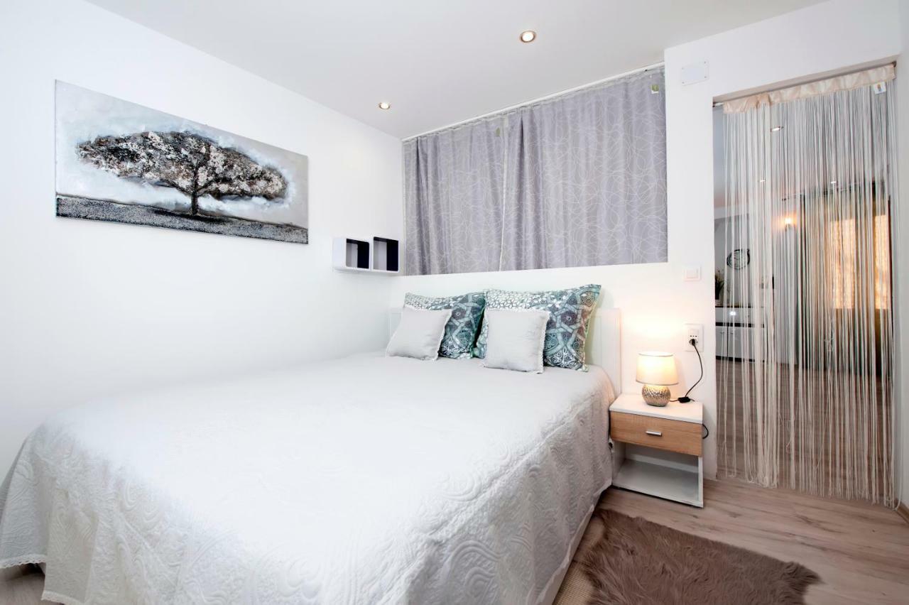 روفينج Studio Apartment Magic المظهر الخارجي الصورة