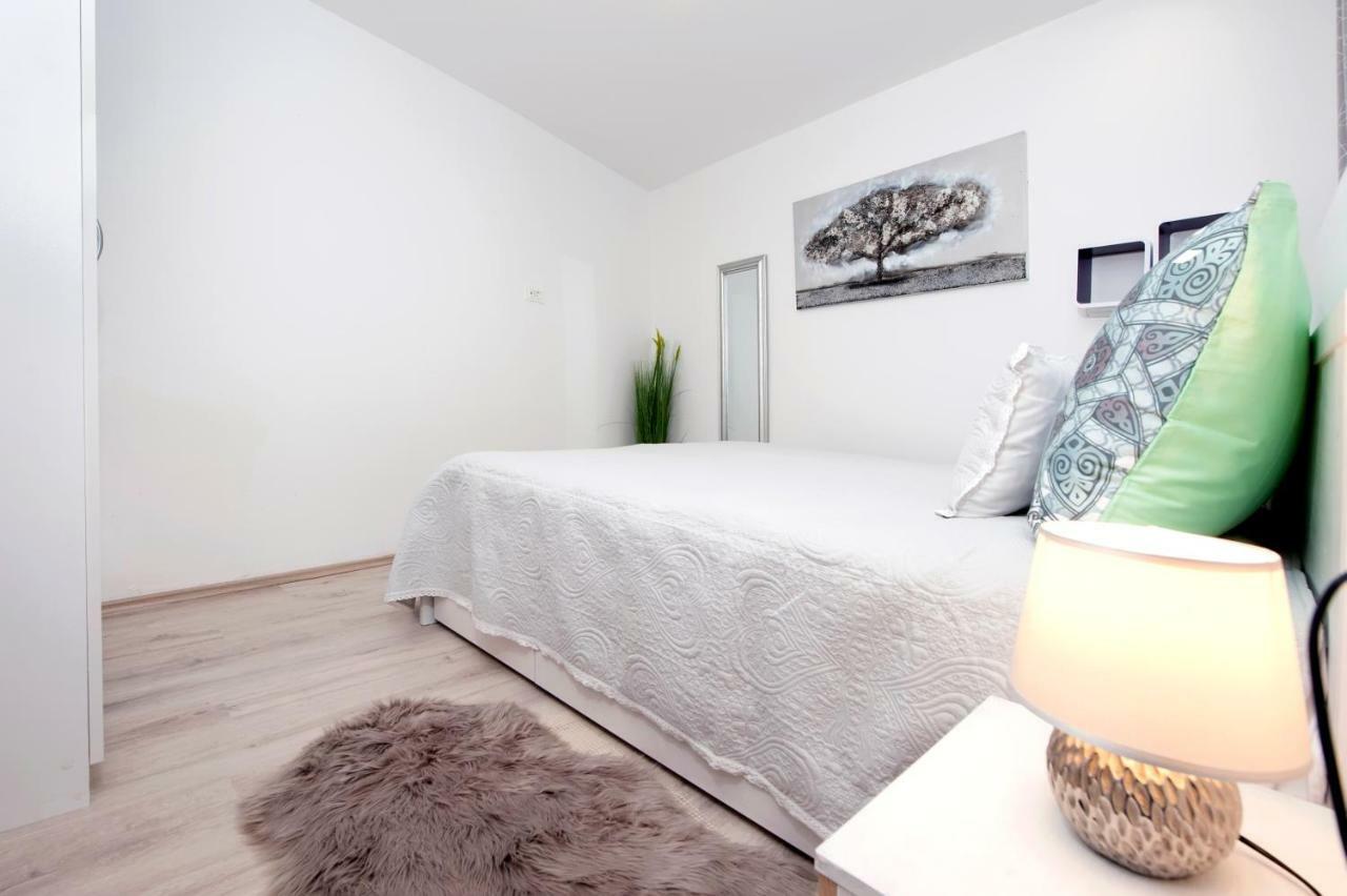 روفينج Studio Apartment Magic المظهر الخارجي الصورة