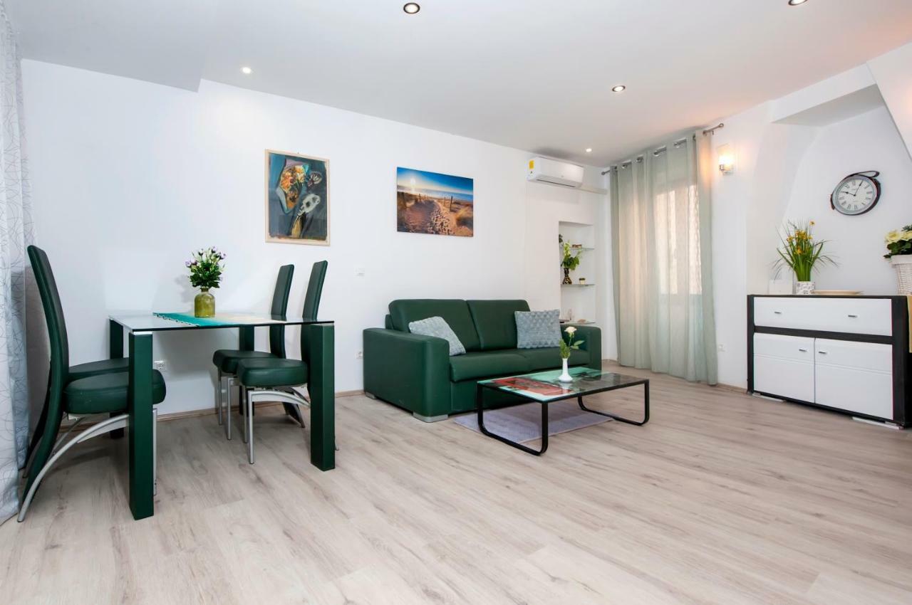 روفينج Studio Apartment Magic المظهر الخارجي الصورة