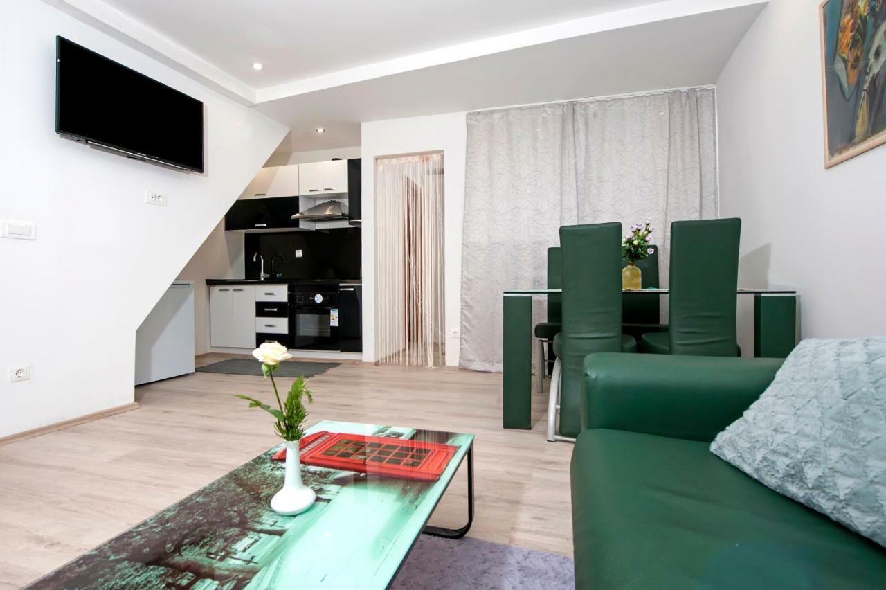 روفينج Studio Apartment Magic المظهر الخارجي الصورة